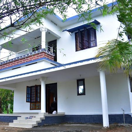 Aqua Green Home Stay Munroe Island エクステリア 写真