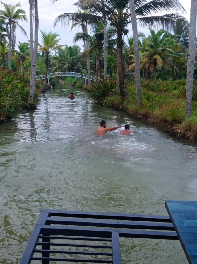 Aqua Green Home Stay Munroe Island エクステリア 写真